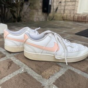 Nike Women's White and Light Pink Sneakers